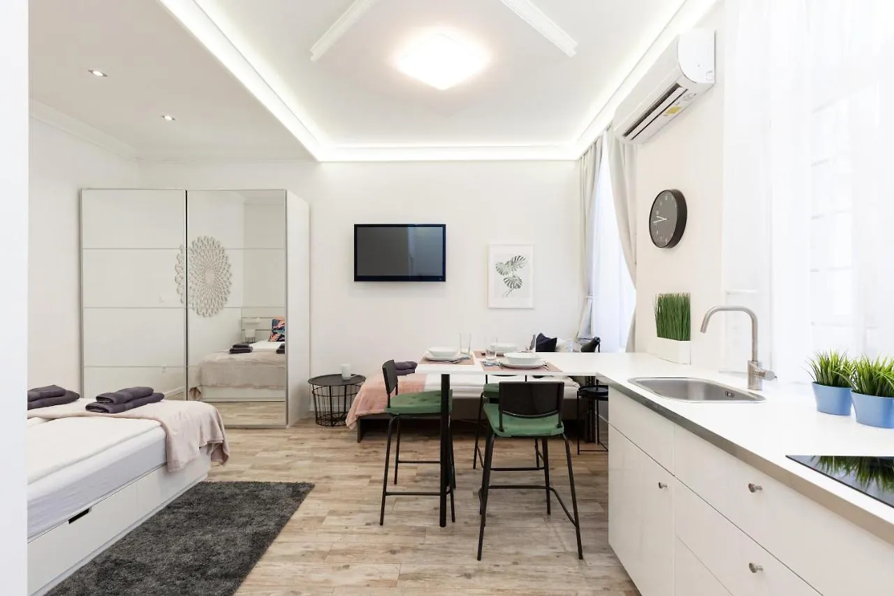 Budapest Holidays Residence
